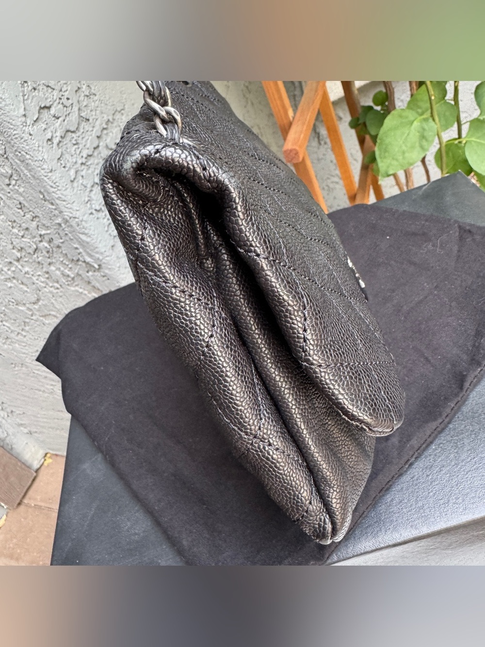 Chanel Shiny Caviar Quilted Elastic Flap Shoulder Bag - Picture 9 of 16